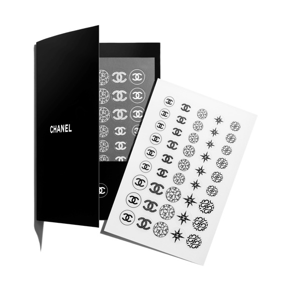 NEW Chanel Limited Edition ‘SET LE VERNIS’ Nail Looks Set - Picture 3 of 7